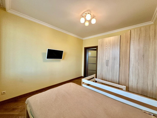 Продам трехкомнатную (3-комн.) квартиру, им. Гаврилова П.М. ул, 27, Краснодар г