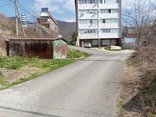 Продам трехкомнатную (3-комн.) квартиру, Сочинская ул, 86, Туапсе г