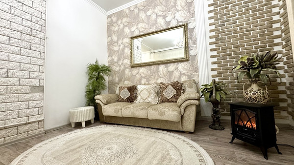 Продам двухкомнатную (2-комн.) квартиру, Максима Горького ул, 33, Астрахань г