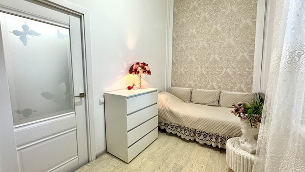 Продам двухкомнатную (2-комн.) квартиру, Максима Горького ул, 33, Астрахань г