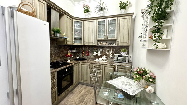 Продам двухкомнатную (2-комн.) квартиру, Максима Горького ул, 33, Астрахань г