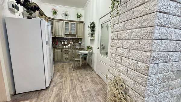 Продам двухкомнатную (2-комн.) квартиру, Максима Горького ул, 33, Астрахань г