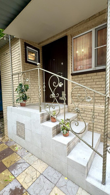 Продам двухкомнатную (2-комн.) квартиру, Максима Горького ул, 33, Астрахань г