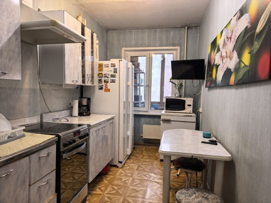 Продам двухкомнатную (2-комн.) квартиру, Советская ул, 176/189, Иркутск г