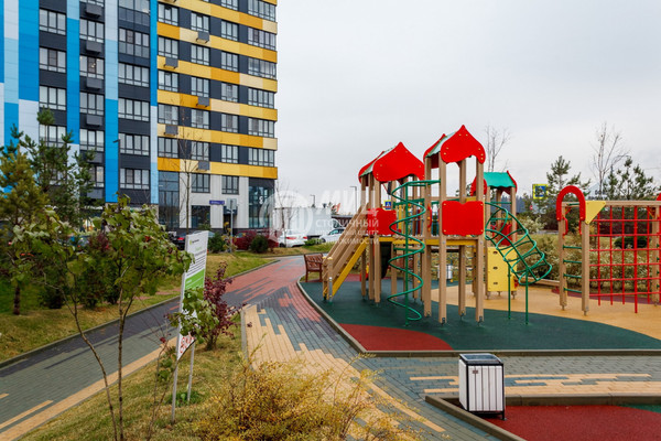 Продам трехкомнатную (3-комн.) квартиру, 2, Рузино д