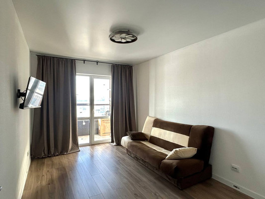 Продам однокомнатную (1-комн.) квартиру, Чайная ул, 2, Бугры п