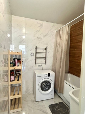 Продам однокомнатную (1-комн.) квартиру, Чайная ул, 2, Бугры п