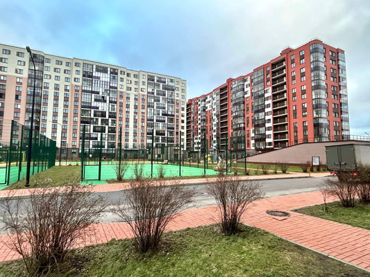 Продам однокомнатную (1-комн.) квартиру, Чайная ул, 2, Бугры п