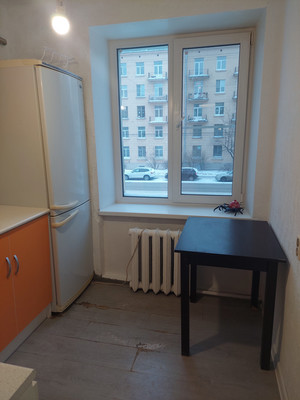 Продам однокомнатную (1-комн.) квартиру, Новочеркасский пр-кт, 27к1, Санкт-Петербург г