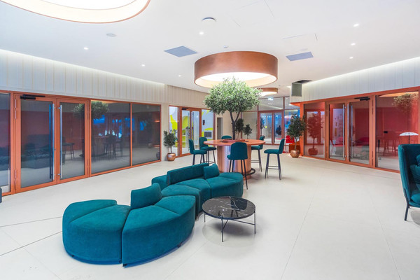 Продам трехкомнатную (3-комн.) квартиру, Академика Волгина ул, 2, Москва г