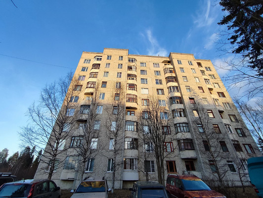 Продам двухкомнатную (2-комн.) квартиру, Надежды ул, 4, Костомукша г