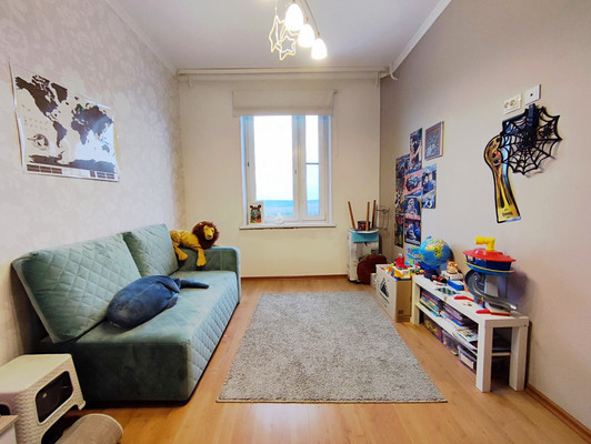 Продам двухкомнатную (2-комн.) квартиру, Надежды ул, 4, Костомукша г