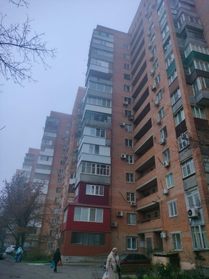 Продам трехкомнатную (3-комн.) квартиру, Зорге ул, 66, Ростов-на-Дону г