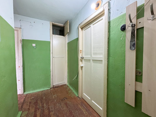 Продам трехкомнатную (3-комн.) квартиру, Победы ул, 30, Екатеринбург г