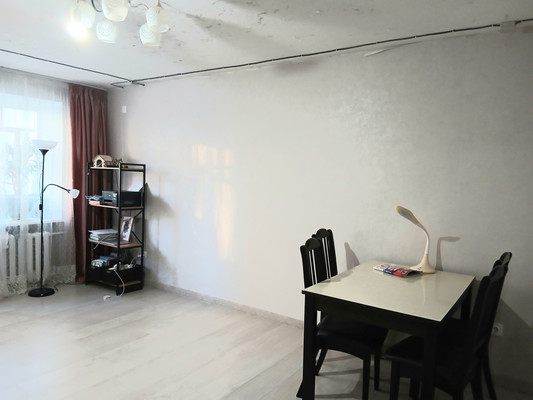 Продам трехкомнатную (3-комн.) квартиру, Лушникова ул, 4, Казань г