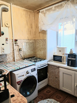 Продам трехкомнатную (3-комн.) квартиру, Лушникова ул, 4, Казань г