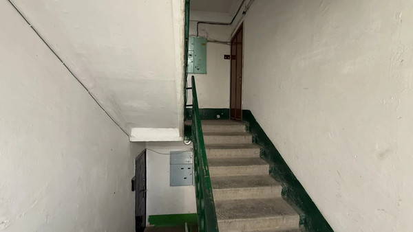 Продам двухкомнатную (2-комн.) квартиру, Хабаровская ул, 48к1, Симферополь г