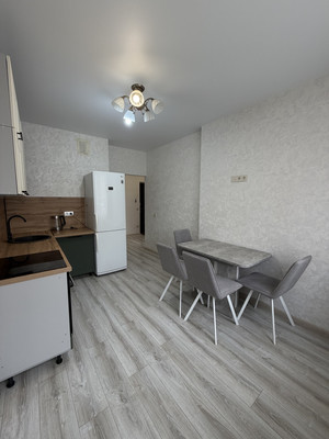 Сдам двухкомнатную (2-комн.) квартиру, Западный Обход ул, 39/2к7, Краснодар г