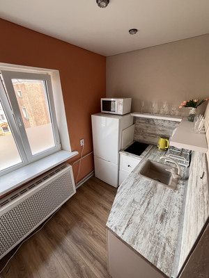 Продам двухкомнатную (2-комн.) квартиру, Ленинский пр-кт, 151, Калининград г