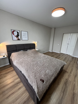 Продам двухкомнатную (2-комн.) квартиру, Ленинский пр-кт, 151, Калининград г