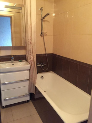 Продам двухкомнатную (2-комн.) квартиру, Ситникова ул, 8, Балашиха г