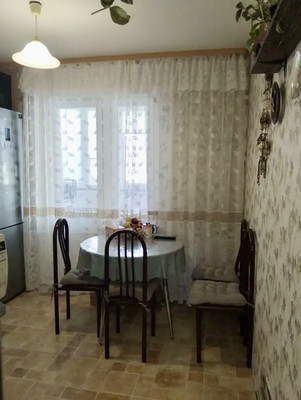 Продам трехкомнатную (3-комн.) квартиру, Дружбы ул, 1а, Чехов г