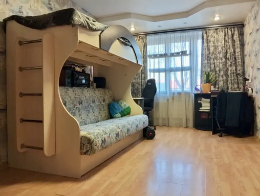 Продам трехкомнатную (3-комн.) квартиру, Дружбы ул, 1а, Чехов г