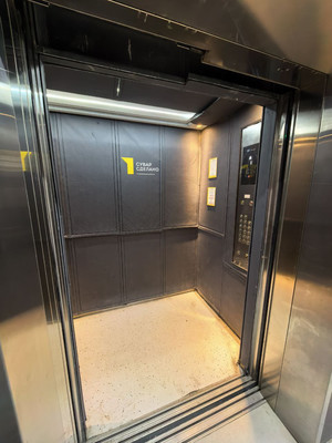 Продам трехкомнатную (3-комн.) квартиру, Сибгата Хакима ул, 51, Казань г