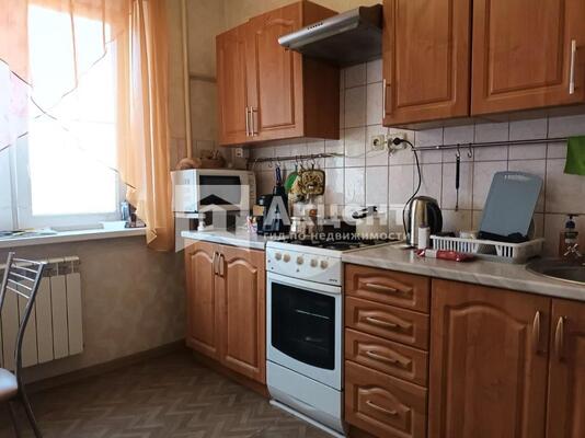 Продам двухкомнатную (2-комн.) квартиру, ДСК мкр, 3, Иваново г