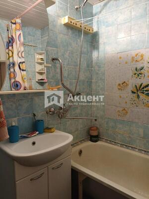 Продам двухкомнатную (2-комн.) квартиру, ДСК мкр, 3, Иваново г