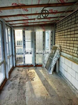 Продам трехкомнатную (3-комн.) квартиру, Жарова ул, 8, Иваново г