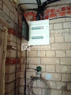 Продам трехкомнатную (3-комн.) квартиру, Жарова ул, 8, Иваново г