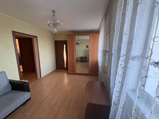 Продам двухкомнатную (2-комн.) квартиру, Большевистская ул, 4, Яхрома г