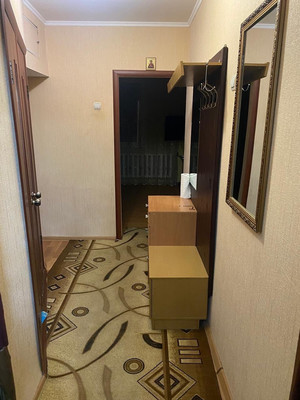 Продам двухкомнатную (2-комн.) квартиру, Большевистская ул, 4, Яхрома г