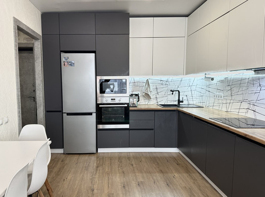 Продам двухкомнатную (2-комн.) квартиру, Умырзая ул, 12, Казань г