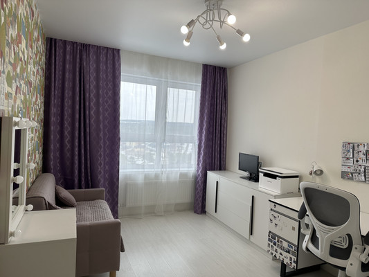 Продам двухкомнатную (2-комн.) квартиру, Умырзая ул, 12, Казань г