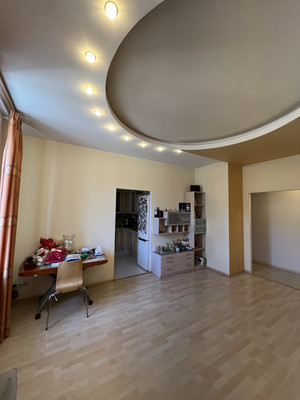 Продам двухкомнатную (2-комн.) квартиру, Лиговский пр-кт, 87В, Санкт-Петербург г