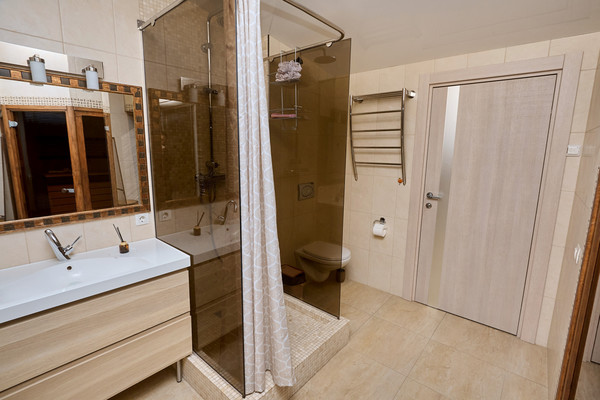 Продам трехкомнатную (3-комн.) квартиру, Муезерская (Перевалка р-н) ул, 166а, Петрозаводск г