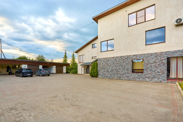 Продам трехкомнатную (3-комн.) квартиру, Муезерская (Перевалка р-н) ул, 166а, Петрозаводск г