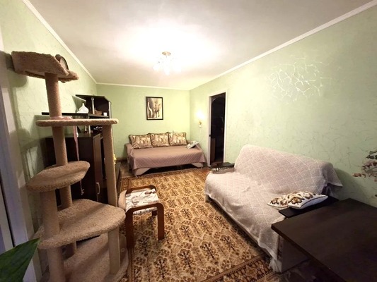 Продам двухкомнатную (2-комн.) квартиру, Калинина ул, 122, Тихорецк г