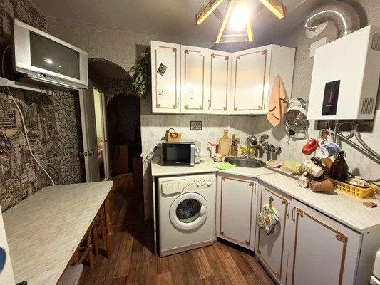 Продам двухкомнатную (2-комн.) квартиру, Калинина ул, 122, Тихорецк г