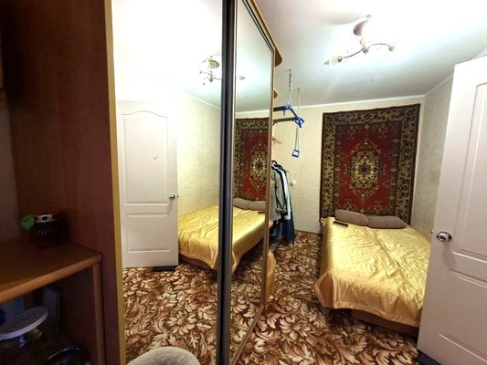 Продам двухкомнатную (2-комн.) квартиру, Калинина ул, 122, Тихорецк г