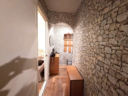 Продам двухкомнатную (2-комн.) квартиру, Калинина ул, 122, Тихорецк г