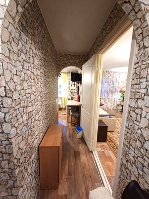 Продам двухкомнатную (2-комн.) квартиру, Калинина ул, 122, Тихорецк г