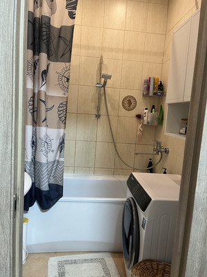 Продам двухкомнатную (2-комн.) квартиру, Гидростроителей ул, 28, Краснодар г