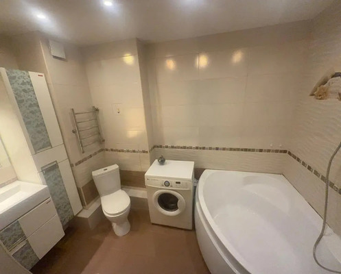 Продам трехкомнатную (3-комн.) квартиру, Героев-Разведчиков ул, 12, Краснодар г