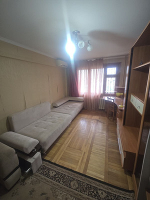 Сдам трехкомнатную (3-комн.) квартиру, Московская ул, 54, Краснодар г