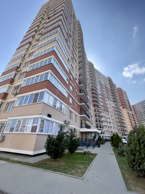 Сдам двухкомнатную (2-комн.) квартиру, Западный Обход ул, 45к5, Краснодар г