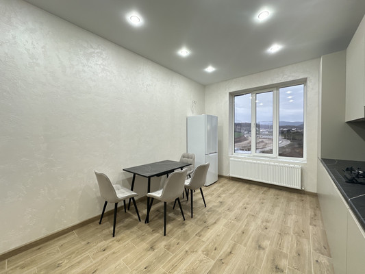 Сдам однокомнатную (1-комн.) квартиру, Солнечная ул, 40, Нальчик г