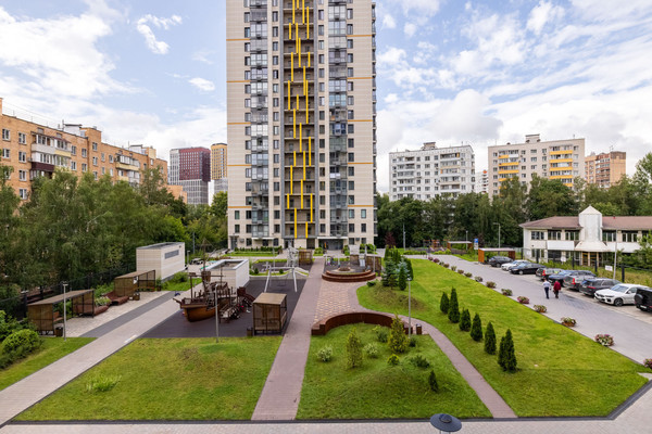 Продам трехкомнатную (3-комн.) квартиру, Багрицкого ул, 18, Москва г